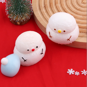 Joyeux Noël Jouets sensoriels Bonhomme de neige Kawaii Squishy en PVC à presser pour soulager le stress pour enfants garçons et filles - Product Image 4