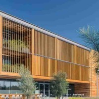 Lamelles en aluminium thermolaqué pour la décoration extérieure des bâtiments