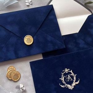 Enveloppes d'invitation de mariage personnalisées en velours bleu marine, papier de doublure avec sceau de cire doré pour carte de remerciement de luxe pour fête prénuptiale - Product Image 3