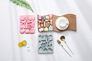 Moules à gâteau en silicone antiadhésif à motifs d'outils de maquillage, de qualité alimentaire, réutilisables, mignons, magnétiques, pour chocolat, bonbons et glace, bricolage - Product Image 5