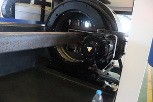 Máquina cortadora de tubos láser de fibra de 12KW Portabrocas de 360mm para tubos de 13M 20mm 3000W 6000W Opciones para metal - Product Image 5