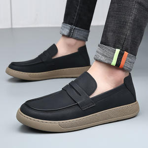 Chaussures de sport décontractées en cuir pour hommes, respirantes, à semelle épaisse, style britannique, à semelle souple, nouvelle collection 2025 - Product Image 3