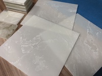 Vente flash - Panneau en onyx artificiel blanc translucide pour la décoration des murs des escaliers des halls d'hôtel, carreaux de sol