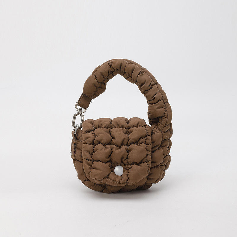 สีน้ำตาล