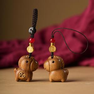 Porte-clés pendentif cheval en bois de santal, breloque cheval du zodiaque chinois en bois pour sac à dos et téléphone, cadeau du Nouvel An fait main - Product Image 5