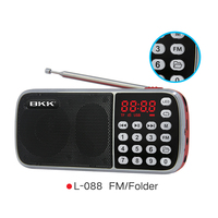 Radio numérique portable mini AM/FM avec lampe torche LED, entrée USB, carte TF et Aux, alimentée par piles (L-088)