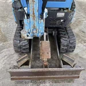 Mini-excavatrice Yanmar VIO17 d'occasion en bon état, faible nombre d'heures de fonctionnement, d'origine japonaise, pour jardin et ferme. - Product Image 3
