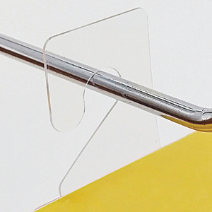 Nhà máy nóng bán rõ ràng tự dính treo Tab móc nhựa hiển thị tay Tab khe cắm lỗ gấp Tab cho cửa hàng bán lẻ hiển thị - Product Image 3