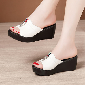 Xuanhui sandali estivi da spiaggia all'aperto antiscivolo scivoli neri di lusso <span class=keywords><strong>con</strong></span> tacco a <span class=keywords><strong>zeppa</strong></span> da donna - Product Image 2