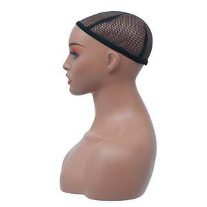 Maniquí de fibra de vidrio realista con cabeza de hombre afroamericano y hombros, para exhibición de pelucas y maquillaje, venta al por mayor - Product Image 2