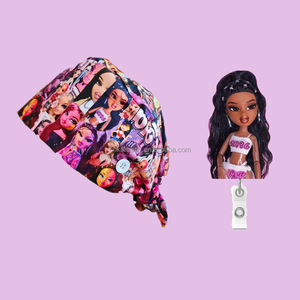 Casquettes de chirurgien unisexes en satin avec imprimé poupée Bratzs, à nouer dans le dos, avec porte-badges assortis, en gros - Product Image 1