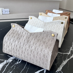 Boîte à mouchoirs en cuir moderne avec fermeture à pression, design carré, pour voiture et salle de bain - Product Image 1