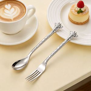 Fourchette et cuillère à café créatives en forme de girafe, cuillère à thé de dessin animé, fourchette à dessert et cuillère à glace pour enfants, pour restaurant, maison, fête - Product Image 1