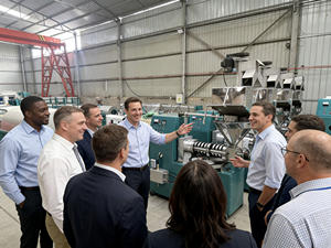 Prensa <span class=keywords><strong>de</strong></span> <span class=keywords><strong>Aceite</strong></span> al Vacío Automática <span class=keywords><strong>de</strong></span> Alta Eficiencia 300-400kg/h, Calidad <span class=keywords><strong>de</strong></span> <span class=keywords><strong>Aceite</strong></span> Premium <span class=keywords><strong>para</strong></span> Extracción <span class=keywords><strong>de</strong></span> <span class=keywords><strong>Aceite</strong></span> Comercial e Industrial HJ-PR125 - Product Image 2