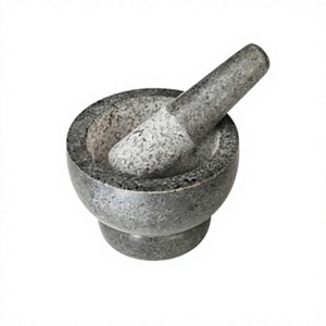 Mortier et pilon en marbre de dernière conception, taille et forme personnalisées, pour le broyage et le concassage. - Product Image 1