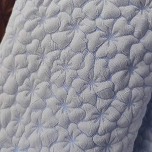 Vải Jacquard Dập Nổi Thiết Kế Họa Tiết Hoa Mận 100% Sợi Nhân Tạo Gần Sân - Product Image 2