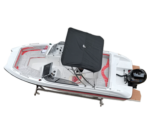 Bateau de ski sportif et de loisirs en fibre de verre de 5,8 m (19 pieds) avec console, à vendre - Product Image 2