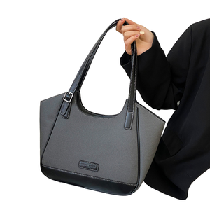 Factory Hot Sale <b>Large</b> Capacity Tote Handbags Lady Fashion <b>Canvas</b> <b>Bags</b> with Zipper Closure and Polyester Lining for Girls - Product Image 2