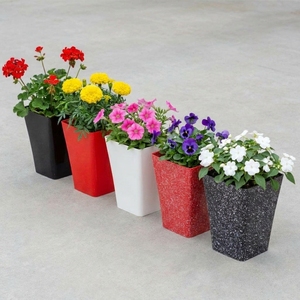 Pot de fleurs carré conique en plastique, finition marbrée brillante et mouchetée, couleurs noir, blanc, rouge, pour la maison, le bureau et le jardin intérieur. - Product Image 6