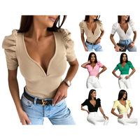Nouveau T-shirt Femme Décontracté Y2K 2026, Coupe Slim, Col V Profond, Manches Courtes Moelleuses, Couleur Unie, Tissu Côtelé Extensible, Sexy et Tendance