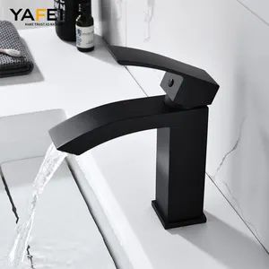 Accesorios de baño, grifo de fregadero cromado montado en cubierta, manija única, lavado con agua fría, cuerpo de Zinc a mano, grifo de lavabo cuadrado