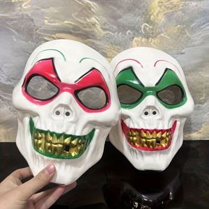 Masque de fête amusant et original pour Halloween, avec tête de fantôme et grands dents dorées pour visage souriant - Product Image 1