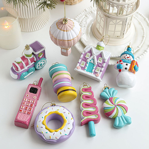 Adornos Navideños de Plástico Pintado Colorido con Forma de Macaron, Colgantes para Árbol de Navidad, Decoración para Colgar en el Árbol - Product Image 6