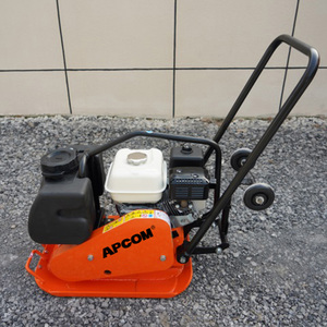 เครื่องบดอัดดินแบบสั่นสะเทือน APCOM Heavy Duty 160 กก. 30KN ไฮดรอลิกแบบย้อนกลับได้ ใช้เครื่องยนต์ดีเซล สำหรับงานบดอัดดิน ปูพื้น และขุดร่องดิน - Product Image 1