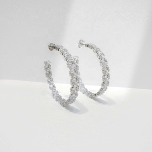 Boucles d'oreilles clous géométriques en laiton plaqué or 14 carats avec zircone, style exagéré, pour femme, idéales pour les fêtes, luxe et fantaisie - Product Image 5