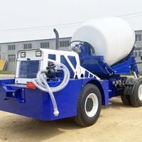 Camion malaxeur autochargeur commercial pour le chargement, le mélange et le versement sur routes rurales – Malaxeur à ciment autochargeur
