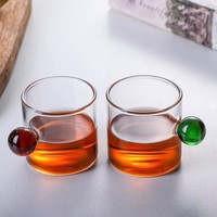 Tasse en verre artisanale de style moderne, résistante à la chaleur, avec anse colorée, paille sans BPA avec bouchon, compatible lave-vaisselle et micro-ondes, pour le lait