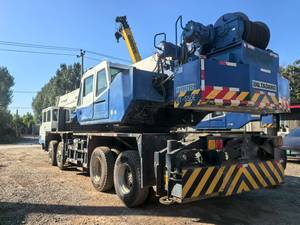 Sử Dụng 55 Tấn Xe Tải Cần Cẩu Nhật Bản Nặng Thủy Lực Di Động Tadano GT-550E Xe Tải Cần Cẩu Xếp Hạng Tải Công Suất Động Cơ Máy Bơm Động Cơ Trên Bán - Product Image 4