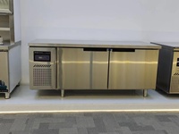 Table de travail réfrigérée en acier inoxydable RTK-Commercial - Table congélateur/refroidisseur 2-en-1 à double porte avec dégivrage automatique pour cuisine