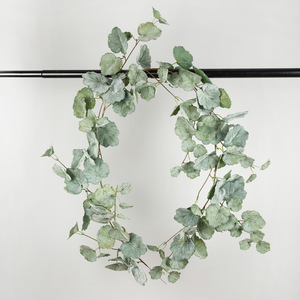 Guirnalda de Hojas de Sauce Artificiales Bilotis de 170 cm, Flores de Seda para Decoración de Techos de Boda, Uso en Exteriores - Product Image 3