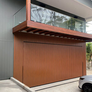 Conception moderne <span class=keywords><strong>Porte</strong></span> <span class=keywords><strong>de</strong></span> <span class=keywords><strong>garage</strong></span> <span class=keywords><strong>de</strong></span> voiture isolée en aluminium Télécommande inclinable Sectionnel enroulable Caractéristique <span class=keywords><strong>antivol</strong></span> Surface finie - Product Image 2