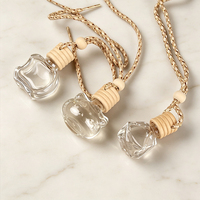 Vente en gros de diffuseurs d'arômes suspendus pour voiture en verre de 6 ml, 8 ml, 10 ml, 15 ml avec bouchon en bois, décoration d'intérieur, flacon de parfum