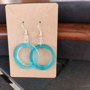 Pendientes elegantes de resina para mujer, estilo artístico ligero, perfectos para fiestas, eventos y uso informal - Product Image 2