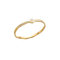 Vente en gros de bijoux en acier inoxydable d'inspiration luxueuse bracelet pour femmes bijoux en plaqué or accessoires cadeaux bracelet non terni