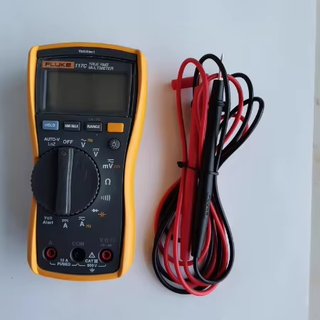 Fluke 117C Digital Multimeter Used