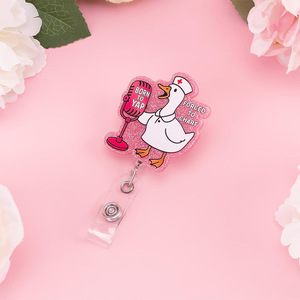 Sangle en acrylique à paillettes avec motif de fleur ronde et d'oie chantante. Badge rétractable amusant en anglais. - Product Image 4