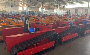 <span class=keywords><strong>Tondeuse</strong></span> à gazon télécommandée pour l'agriculture et le jardin, <span class=keywords><strong>tondeuse</strong></span> à gazon à essence à haut rendement moteur EPA - Product Image 6