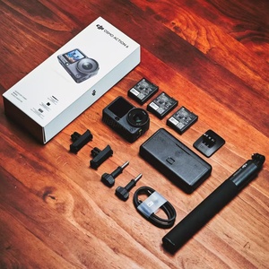 <span class=keywords><strong>DJI</strong></span> <span class=keywords><strong>Osmo</strong></span> Action 6 Combo Estándar y Combo Aventura, Cámara <span class=keywords><strong>4K</strong></span> 60 Ultra HD con Estabilización de Imagen y Batería de Larga Duración, Cámara para Vlogging - Product Image 3