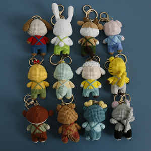 Mini amigurumi <span class=keywords><strong>personnalisé</strong></span> fait main au crochet en coton, design anime, peluche douce portable en forme <span class=keywords><strong>3D</strong></span>, <span class=keywords><strong>porte</strong></span>-clés - Product Image 2