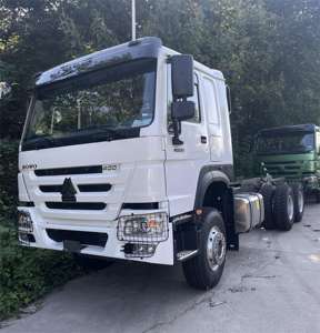 Sasis panjang truk Sinotruk HOWO 6*4 sasis truk kargo 400hp mesin Diesel - Product Image 1