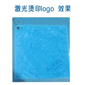 Serviette de sport en microfibre 30x30cm avec mousqueton pour la pêche en plein air, le golf, couleurs personnalisables - Product Image 3