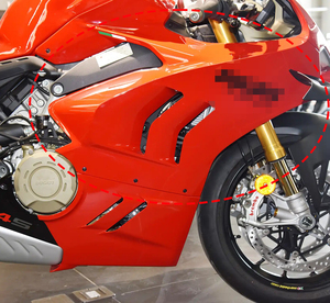 Panneaux latéraux de carénage en fibre de carbone 100% sèche, <span class=keywords><strong>prix</strong></span> usine, pour Ducati <span class=keywords><strong>Panigale</strong></span> <span class=keywords><strong>V4</strong></span> V4S V4R 2022-2024 - Product Image 2