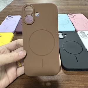 Guangzhou S25 Ultra Thin Liquid Silicone Phone Case Protector de cámara Ultra Magnetic Mobile Cover para <span class=keywords><strong>Samsung</strong></span> S24 Plus S25 Ultra - Product Image 3