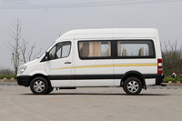 Véhicule utilitaire léger 5.2m Yuchai Euro III toit bas 7-12 sièges Minibus conduite à gauche/droite passager Bus de voyage public