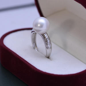Bague en perle d'eau douce blanche de 10-11 mm pour femme, argent S925, ouverture simple réglable, avec une forte brillance et de légères imperfections - Product Image 4