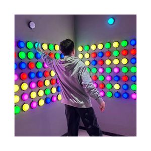 Coordination œil-main interactive : Trouvez les différences, défi avec boutons lumineux LED, jeu mural multijoueur d'intérieur à activer - Product Image 4